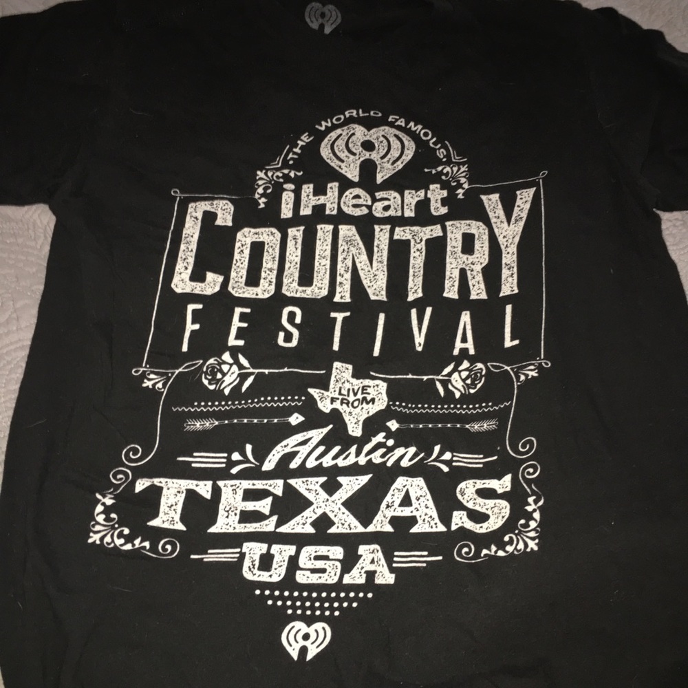 iHeart musical festival tee